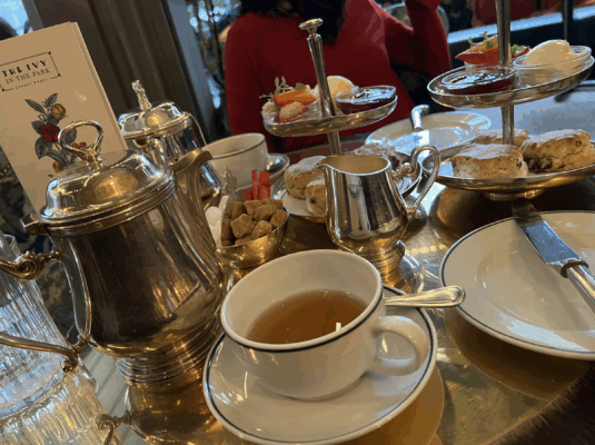 The Ivy Canary Wharf afternoon Tea