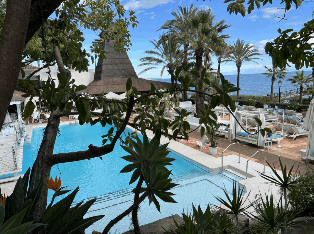 Puente Romano Swimming pool