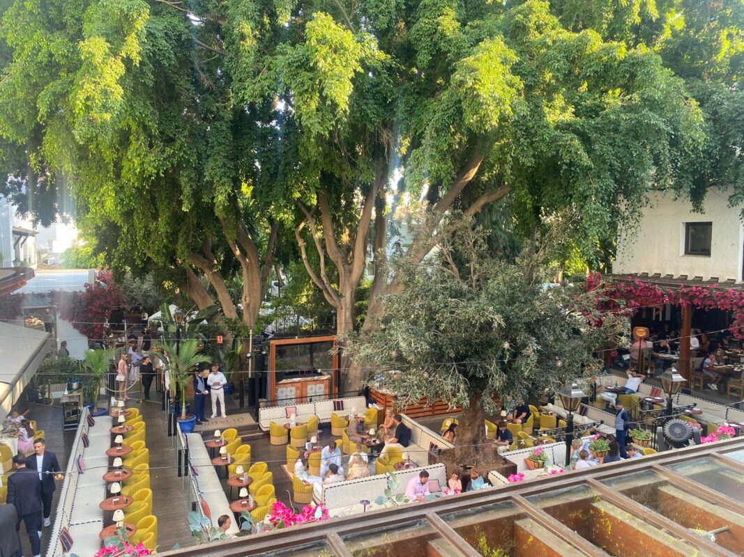 La Plaza de Puente Romano