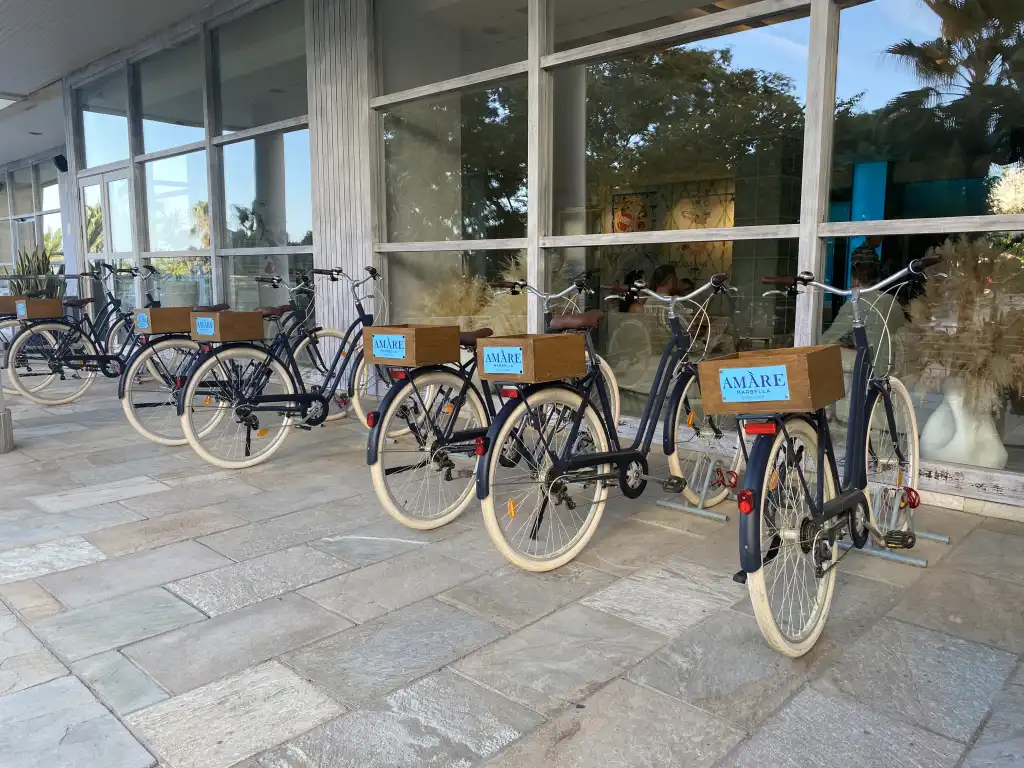 Bicicletas complementarias del Amare Beach Hotel para uso de los huéspedes