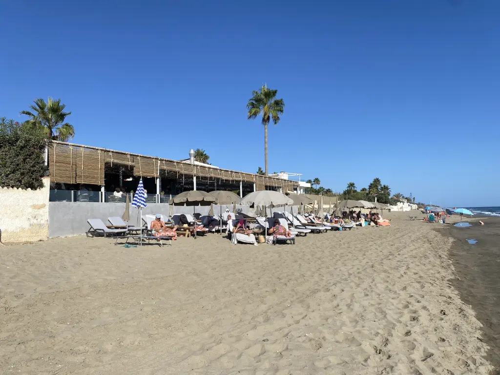 Vista de la playa desde Luuma Beach