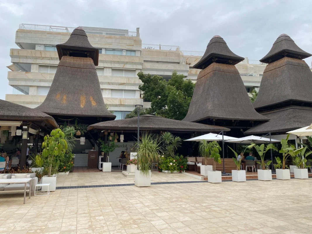  Don Pepe beachfront hotel Marbella