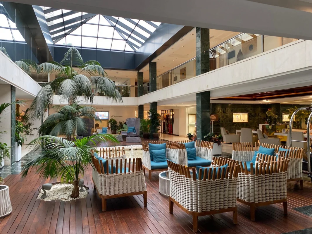 Melia Don Pepe Marbella sittingroom area