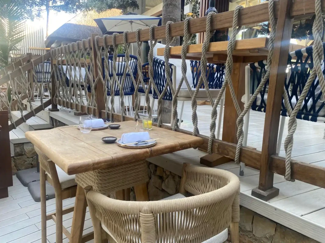 Sea Grill beachside atmosphere