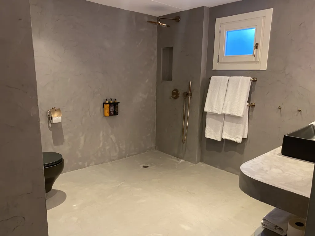 Boho Club_Villa Shower