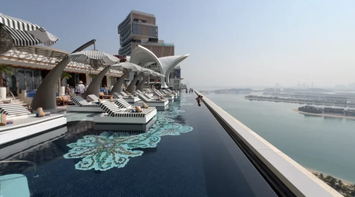 Atlantis The Royal Dubai Cloud 22 pool