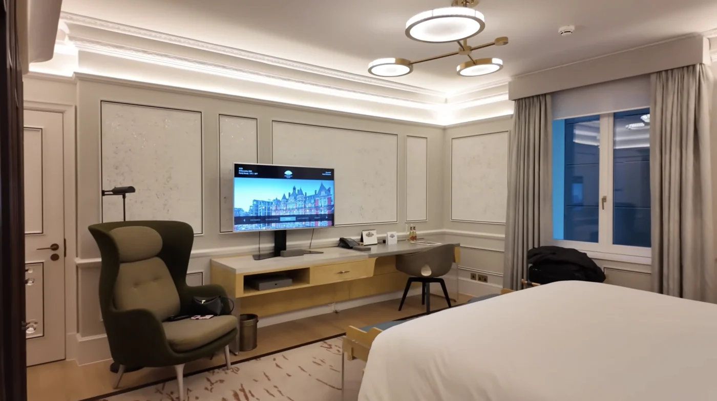 Mandarin Oriental London bedroom with television
