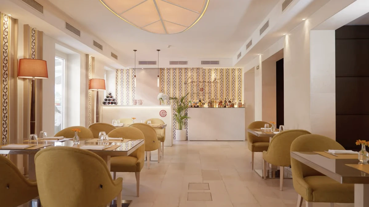 NH Collection Taormina dining area