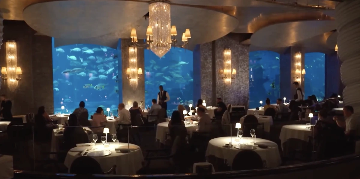 Sala del Restaurante Ossiano Dubai