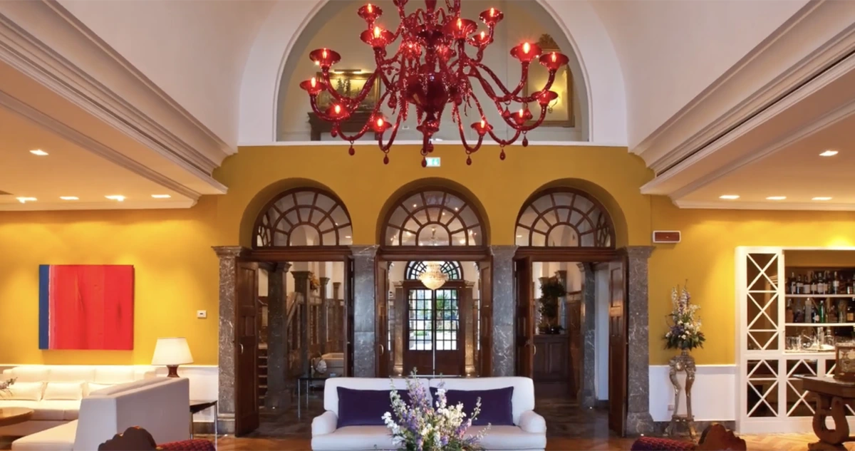 The Ashbee Hotel Taormina sitting room murano chandeliar