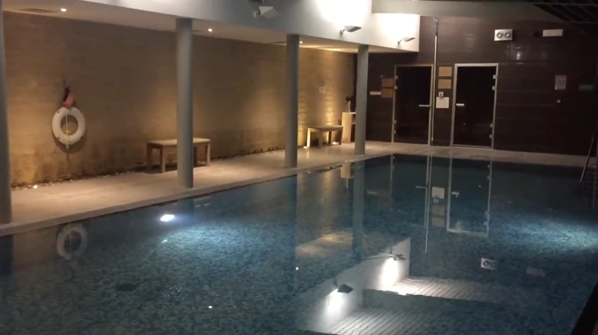 Woolley Grange Hotel swimming pool