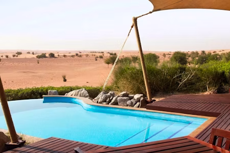Villa con piscina privada en el resort desértico Al Maha Dubái para luna de miel