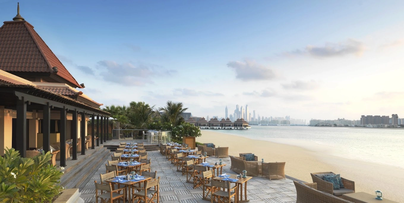 Terrenos y playa de Anantara The Palm Dubai Resort